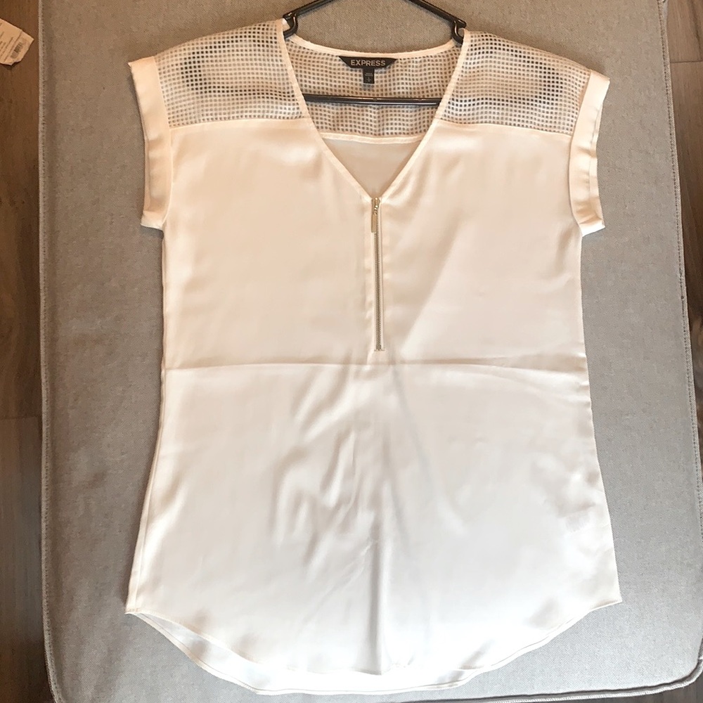 Express Top - Picture 6 of 6
